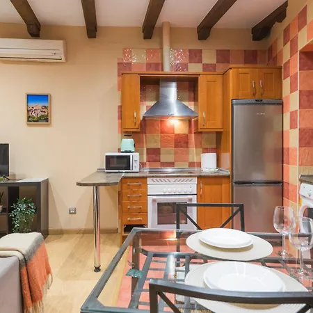 Pozo Amargo Junto A La Catedral By Ap 公寓 托萊多