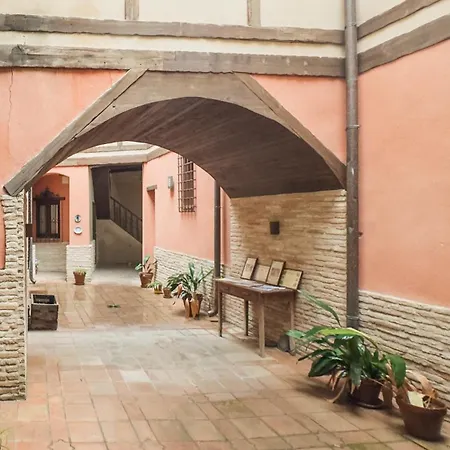 Pozo Amargo Junto A La Catedral By Ap *