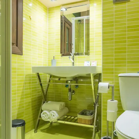 Pozo Amargo Junto A La Catedral By Ap Apartment Toledo